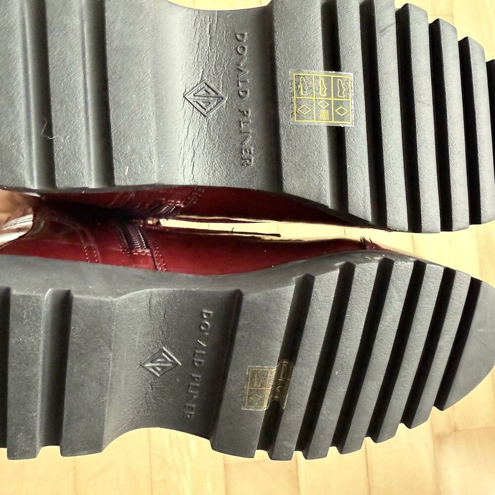 Donald Pliner Halson Crinkle Patent Upper Lace Up Booties in Bordeaux Burgundy 6 - Picture 10 of 14